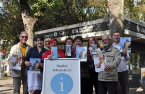 Das Team der Tourist Information freut sich zum Saisonstart auf viele Gäste. Foto: Stadt Jülich/Stein