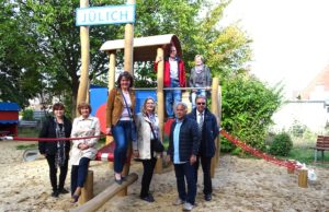 Nach der Schule geht es erst einmal zur Lok auf den Spielplatz an der Kreisbahnstraße. Stadt Jülich