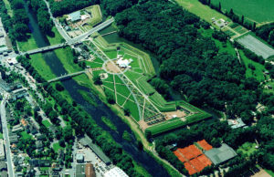 Der Brückenkopf als Landesgartenschau 1998, aufgenommen von Arno Petersen. Foto: Archiv PuKBSuS