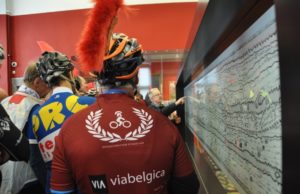 Vor allem der im Museum dargestellte Streckenverlauf interessierte die Radfahrer aus den Niederlanden. Fotos: Stadt Jülich / Gisa Stein