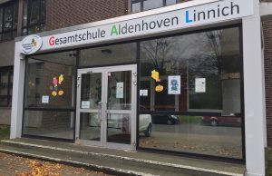 Eingangsbereich der Gesamtschule Aldenhoven-Linnich (GAL) in Aldenhoven. Foto: Schule